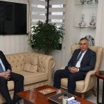 Başkan Şadi Özdemir’den İl Milli Eğitim Müdürü Gürhan Çokgezer’e ziyaret