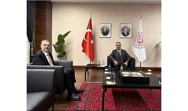 Başkan Vekili Akın, Bakan Kacır’ı ziyaret etti