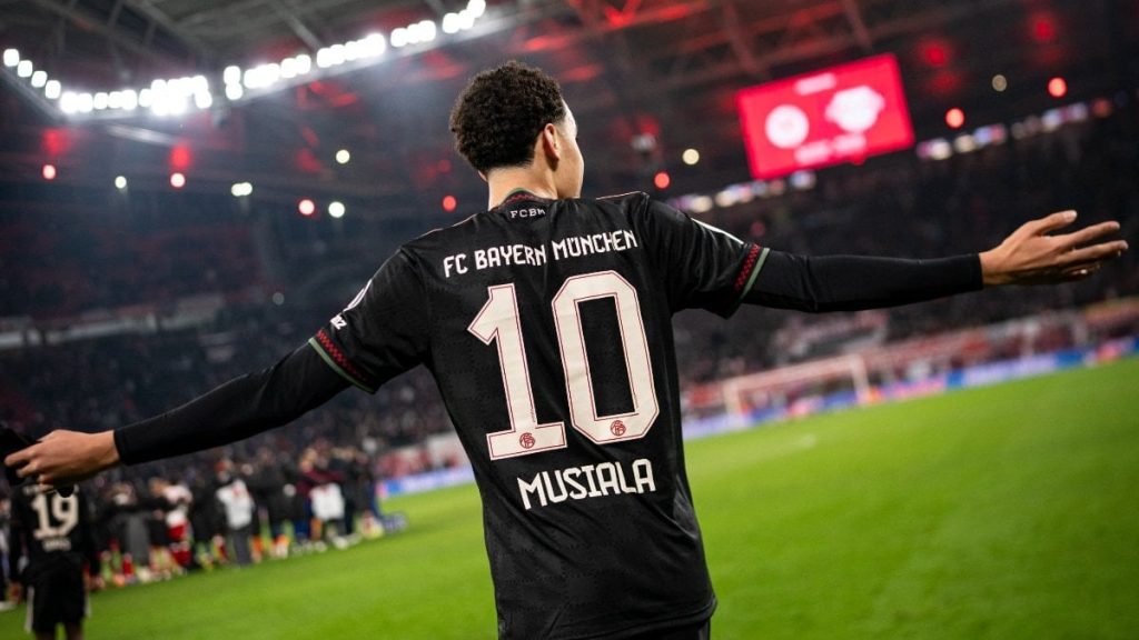 Bayern Münih, Leipzig’e 5 attı