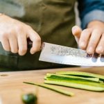 Bileyiciye gerek yok! Bıçaklar jilet gibi keskin yapıyor