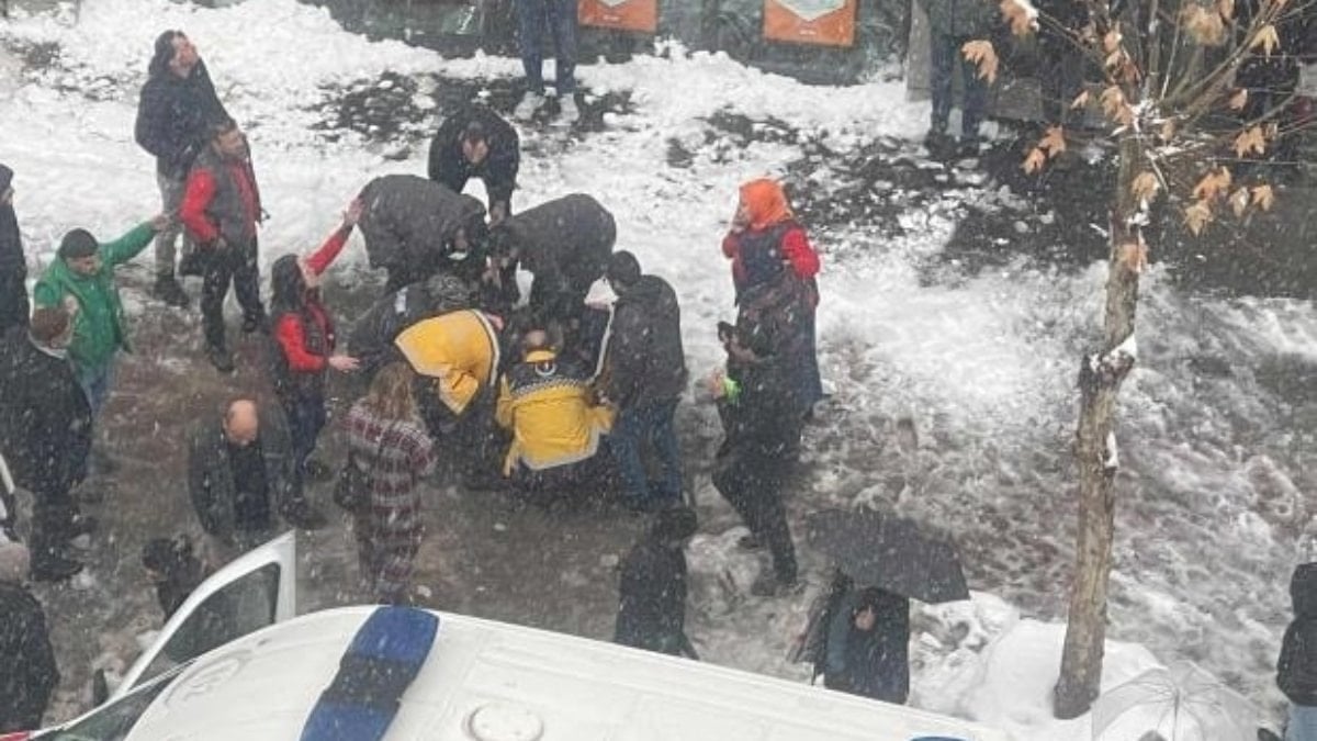 Bingöl’de çatıdan düşen kar kütlesi can aldı