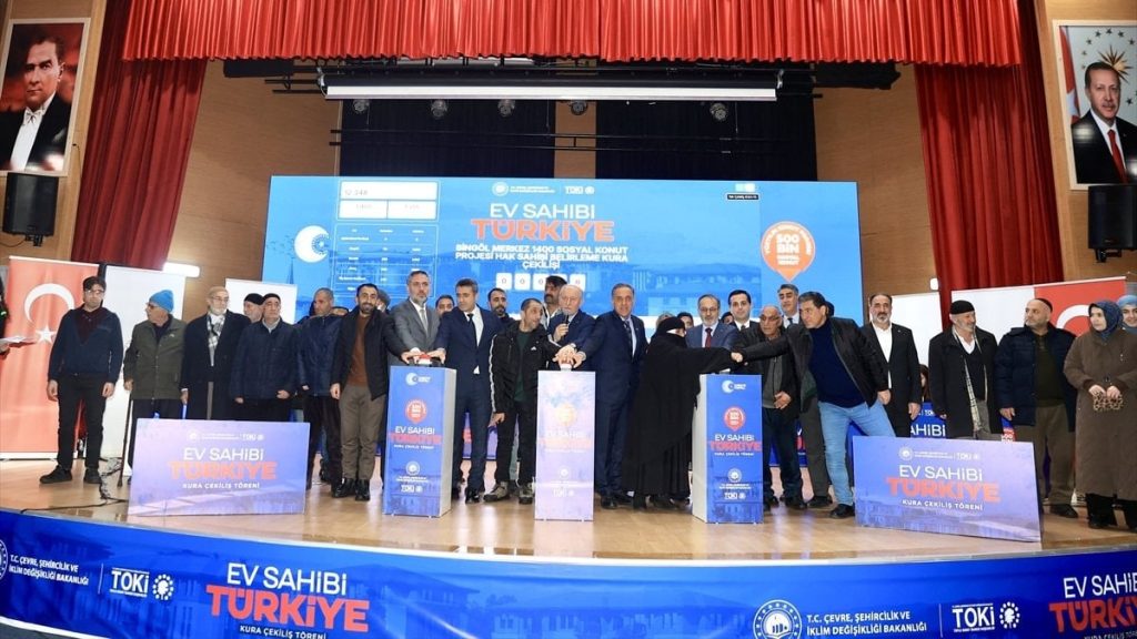 Bingöl’de Yüzyılın Konut Projesi ile yapılacak konutların hak sahipleri kurayla belirlendi
