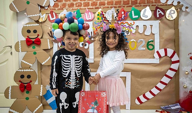 Bornovalı miniklerin Yeni Yıl coşkusu