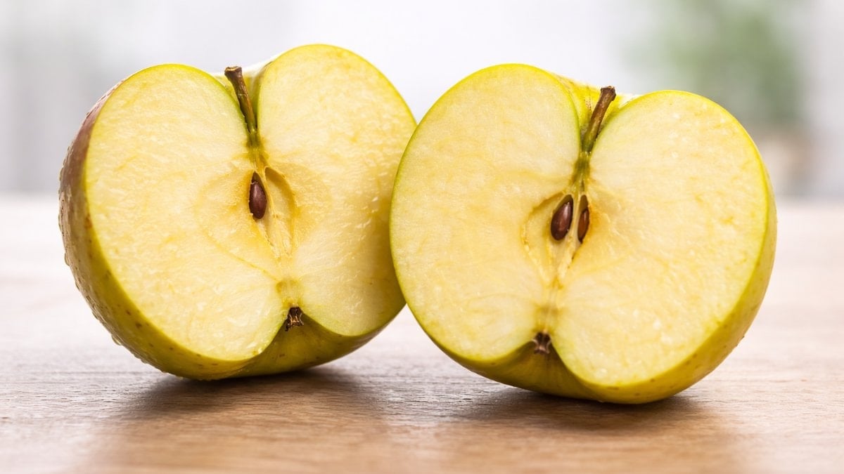 Bunu duyan arabasında elma taşıyor: Tam bir mucize…