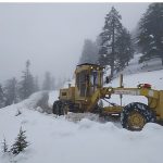 Büyükşehir ekiplerinin karla mücadelesi sürüyor