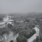 Çamlıca Tepesi’nde karın keyfini aileler çıkardı