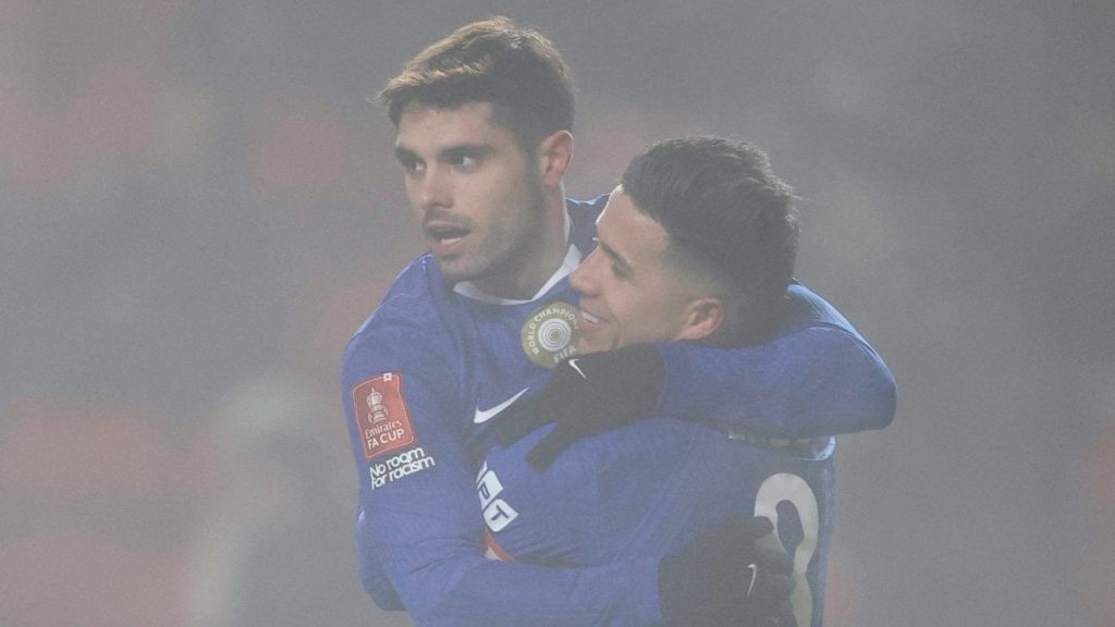 Chelsea, Liam Rosenior yönetiminde kazanarak başladı