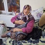 Çorum’da yaşayan 82 yaşındaki Emine Üstündağ, doğuştan engelli oğluna 61 yıldır bakıyor