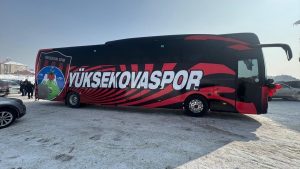 Cumhurbaşkanı Erdoğan, Yüksekovaspor’a otobüs hediye etti