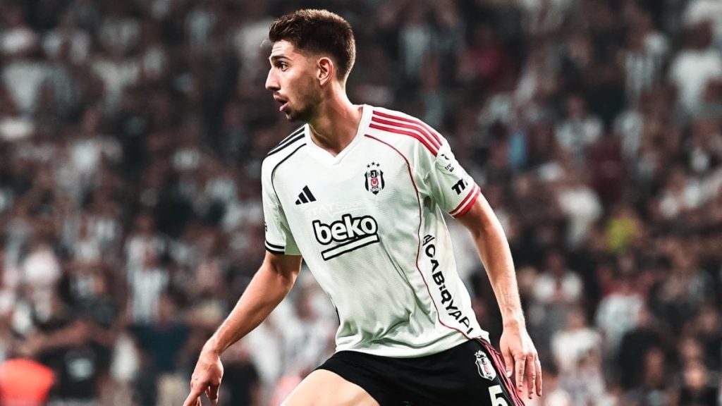 Demir Ege Tıknaz, Braga’da!