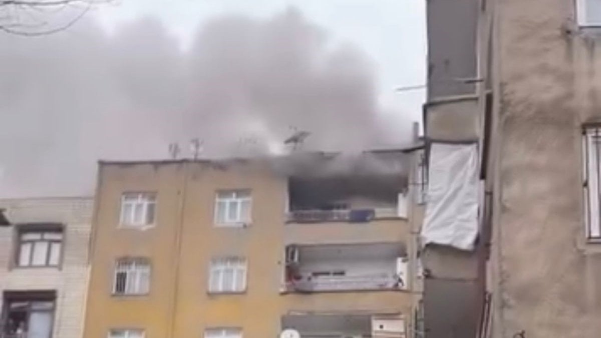 Diyarbakır’da 7 katlı apartmanda yangın