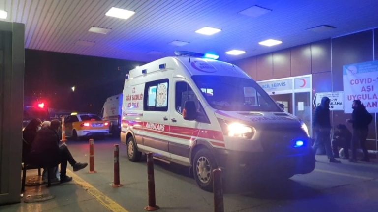 Diyarbakır’da boğazından vurulan şahıs can verdi