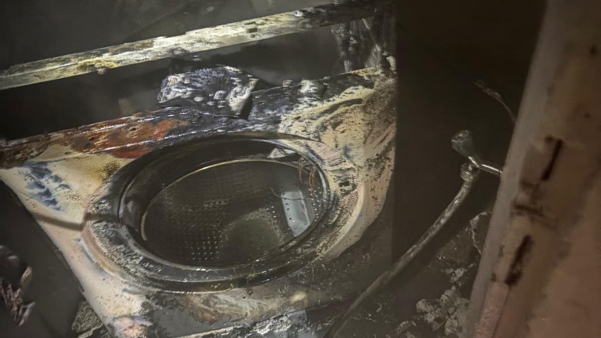 Diyarbakır’da çamaşır makinesi evi küle çevirdi