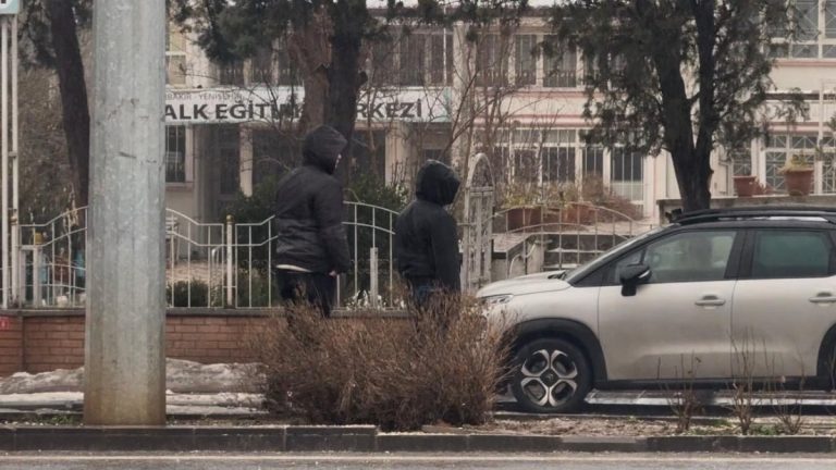 Diyarbakır’da sağanak yağış hayatı olumsuz etkiledi