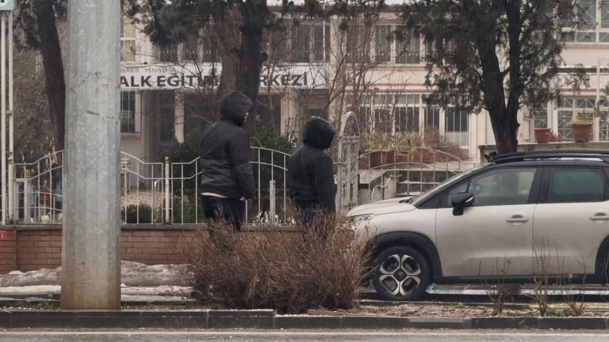 Diyarbakır’da sağanak yağış hayatı olumsuz etkiledi