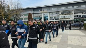 Düzce’de sahte kimlikle arazi satmaya çalıştılar: 4 şüpheli tutuklandı