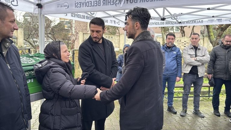 Egemen Korkmaz’ın babasının cenazesi Balıkesir’de defnedildi