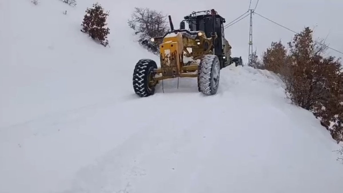 Elazığ’da 482 köy yolu ulaşıma kapandı