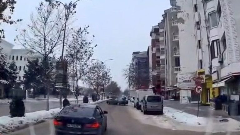 Elazığ’da drift tehlikesi: Akan trafikte ölümle burun buruna