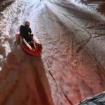 Elazığ’da kar eğlencesi tehlikeye dönüştü: Şişme botu ATV ile çektiler