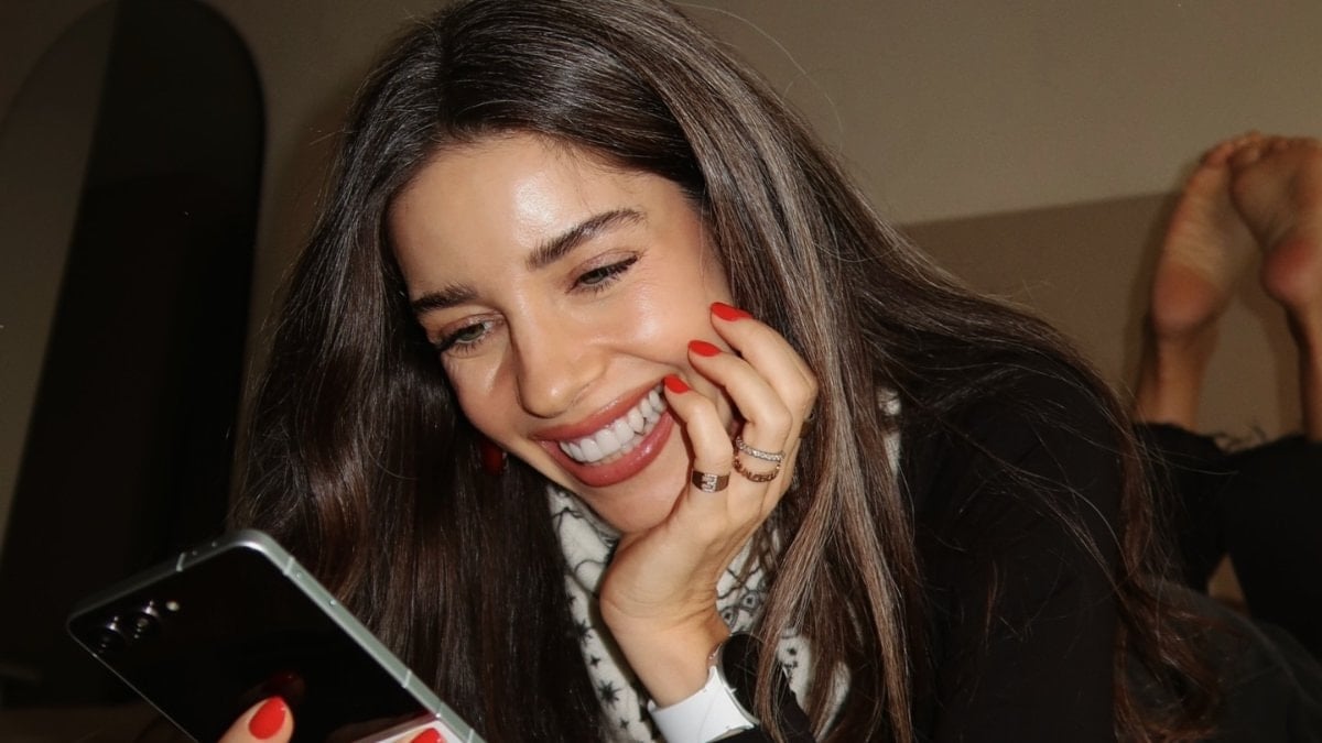 Elvin Levinler ağız içi masajı yaptırdı! Yorum yağdı