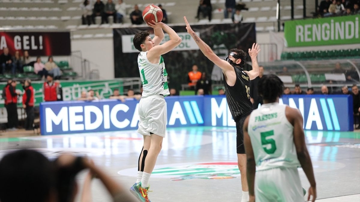 Erokspor, Bursaspor Basketbol deplasmanında kazandı