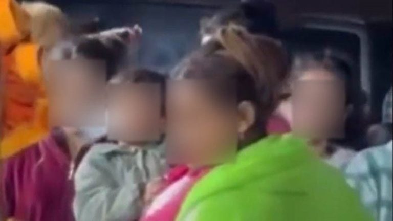 Eskişehir’de çocuklarının ellerinde sigara ve alkol olan anne beraat etti