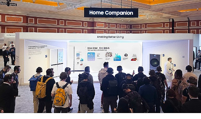 Eve Eşlik Eden Yapay Zekâ Dostu günlük yaşamı kolaylaştırıyor