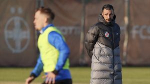 FCSB, Fenerbahçe maçı hazırlıklarını tamamladı