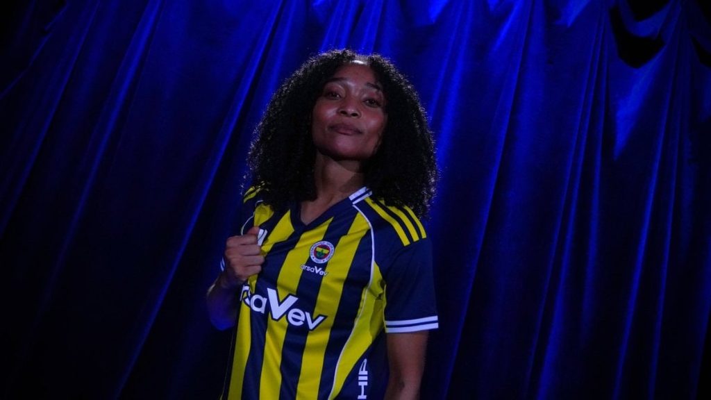 Fenerbahçe, Olga Massombo’yu kadrosuna kattı