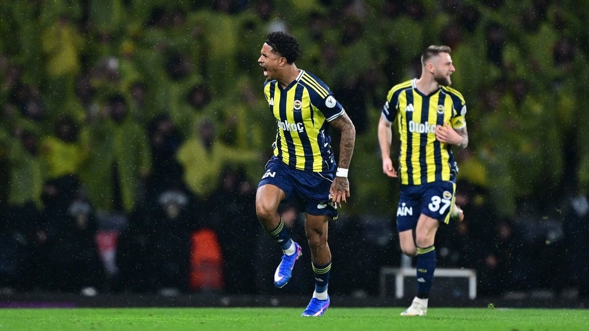 Fenerbahçe’de Jayden Oosterwolde sakatlandı