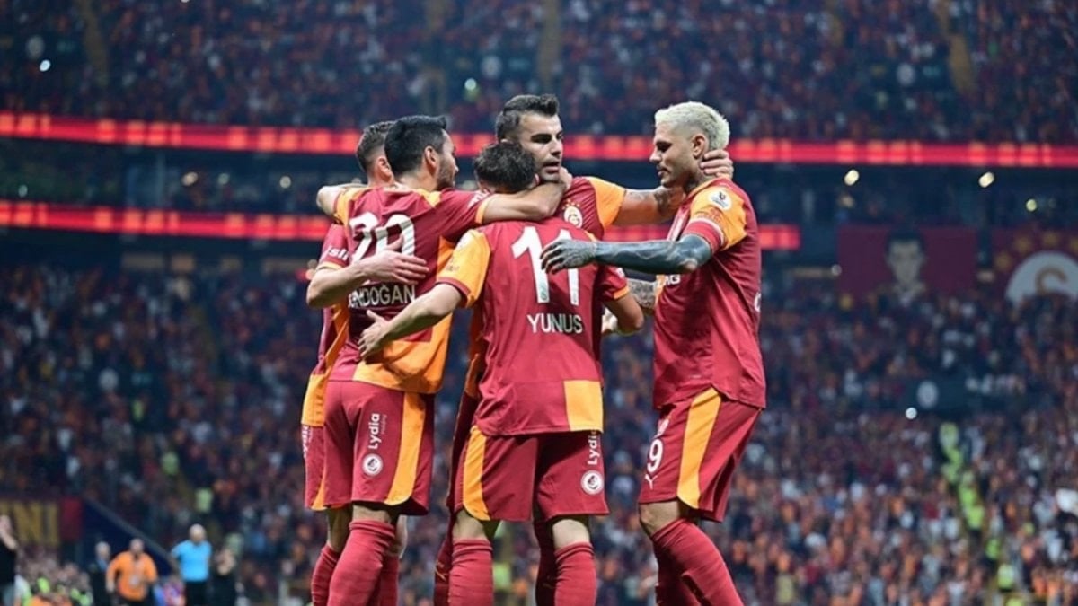 Galatasaray, Şampiyonlar Ligi’nde ilk 16 peşinde