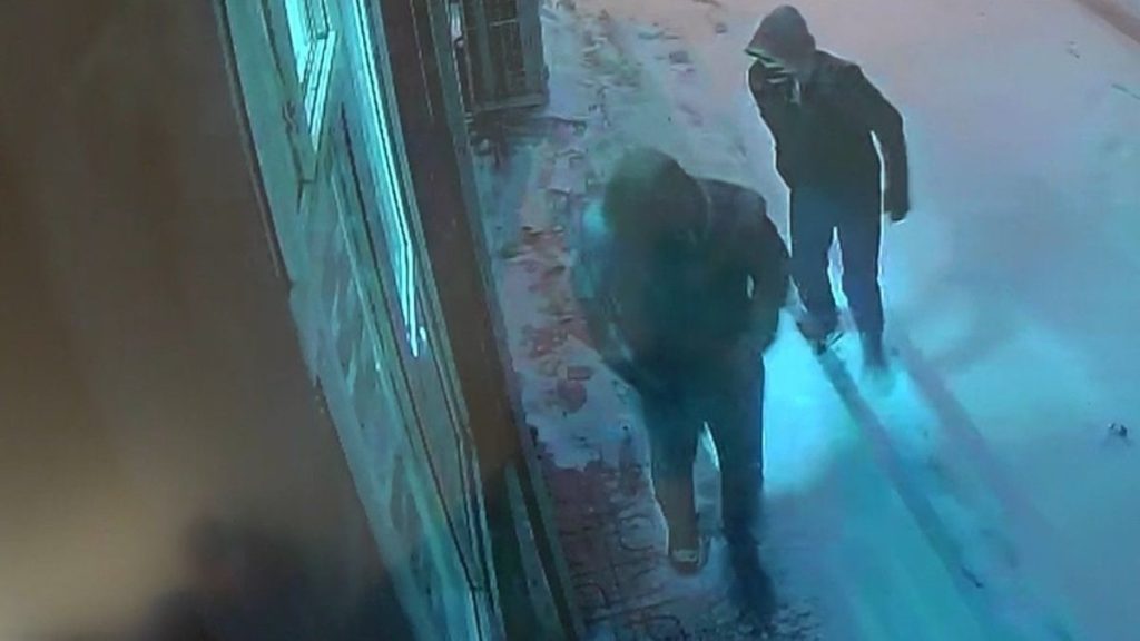 Gaziantep’te esnafın boynunda taşıdığı 2 milyonluk altın gasbedildi