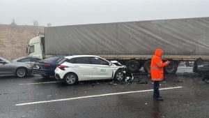 Gaziantep’te sis ve sağanak zincirleme kazaya yol açtı: 2 ölü 10 yaralı