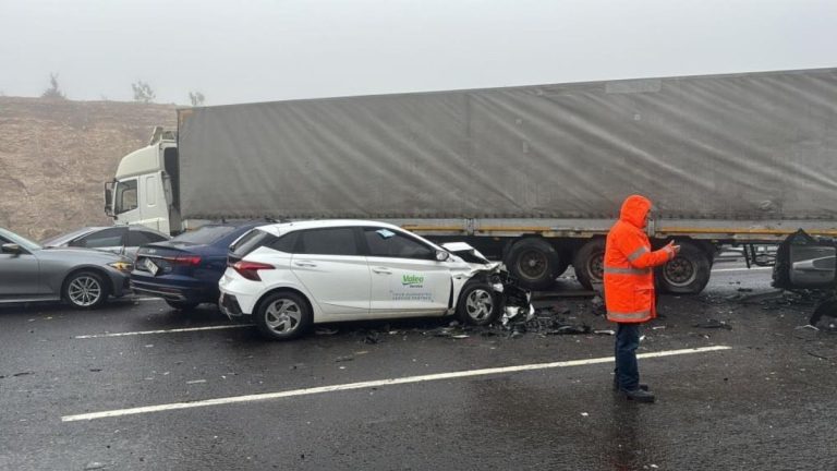 Gaziantep’te sis ve sağanak zincirleme kazaya yol açtı: 2 ölü 10 yaralı