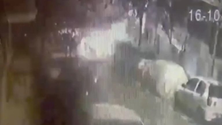 Gaziosmanpaşa’da aynı apartmana ikinci patlayıcı saldırısı