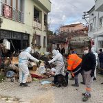 Görükle’de iki katlı çöp ev temizlendi