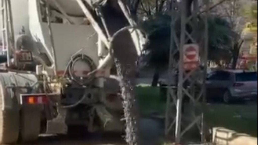 Hatay’da kanalizasyona çimento döken firmaya 213 bin lira ceza