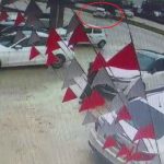 Hatay’da kontrolü kaybetti, aydınlatma direğine çarptı