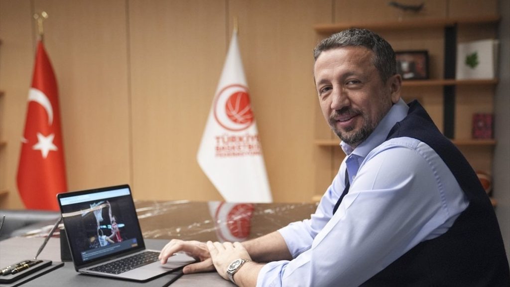 Hidayet Türkoğlu, AA’nın “Yılın Kareleri” oylamasına katıldı