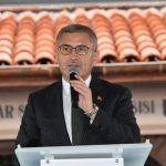 Hilmi Türkmen’den Kadıköy’e yapılacak camiye itiraz eden Mesut Kösedağı’na sert tepki