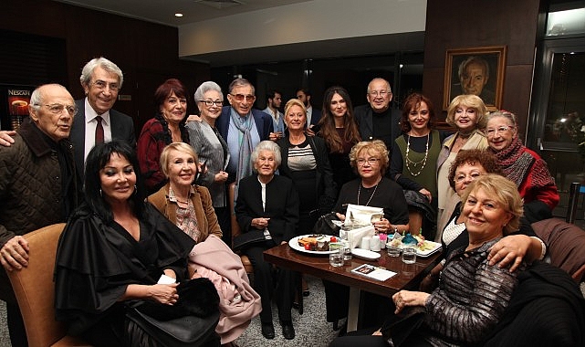 İBB Şehir Tiyatroları Devlet Sanatçısı Haldun Dormen’i Kaybetmenin Derin Üzüzntüsünü Yaşıyor