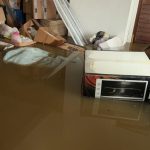 İstanbul’da 20 gün içerisinde 3 kez çöken yol nedeniyle evi su bastı