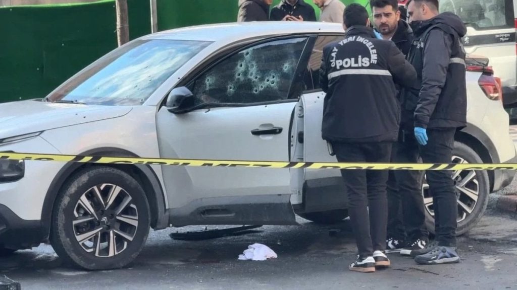 İstanbul’da araca kurşun yağdıran 3 kişi yakalandı