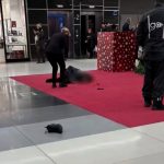 İstanbul’da AVM’de 2. kattan düşen genç, kurtarılamadı