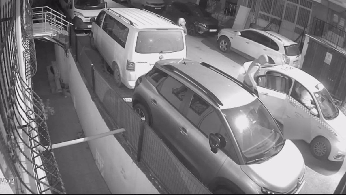 İstanbul’da iş yerine kurşun yağmuru