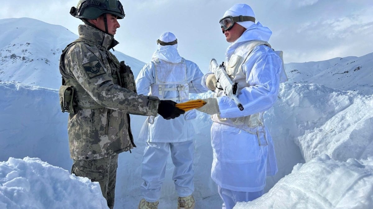 İstanbul’da komandoya çorap hediyesi