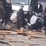 İstanbul’da lodos nedeniyle uçan çatı bir kişiyi yaraladı