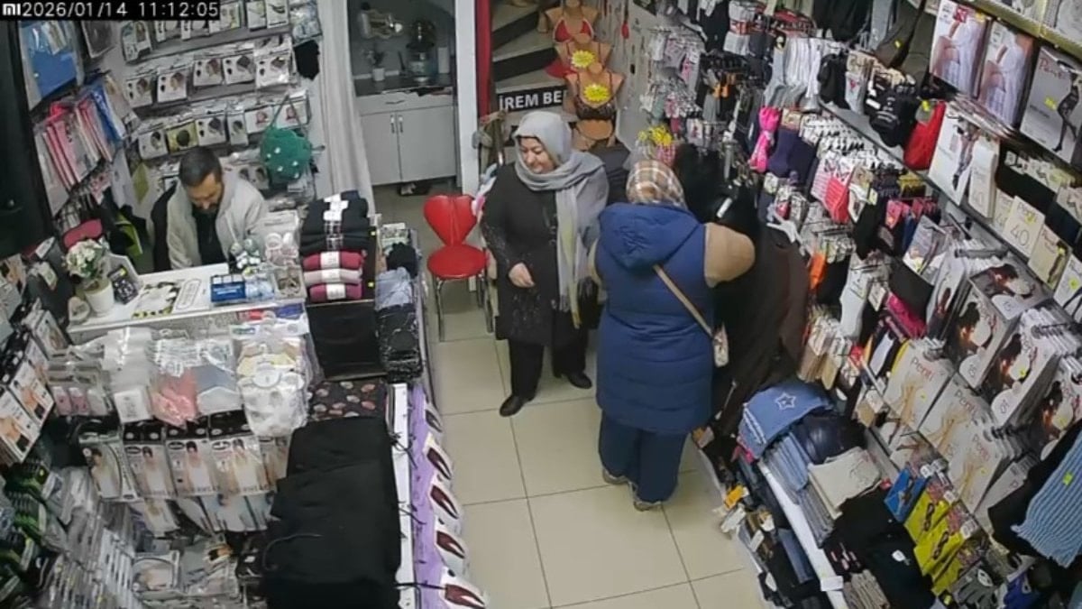 İstanbul’da sahte dövizle alışveriş yapmaya çalışan 2 kadını iş yerinden kovdu