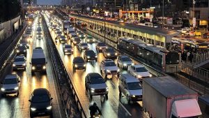 İstanbul’da trafik çilesi sürüyor: Bugün oran yüzde 87